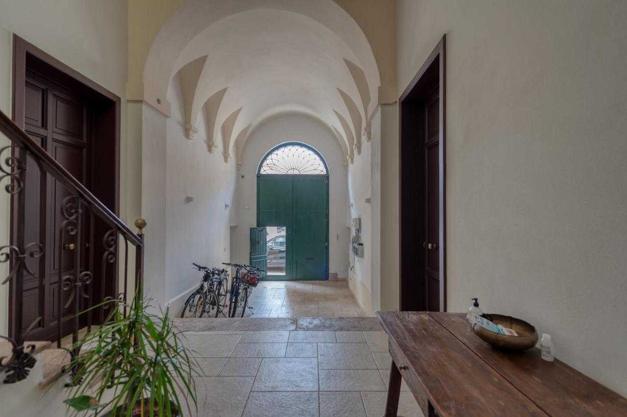 Apartmán Carlo V - Con Piscina E Giardino Privati Lecce Exteriér fotografie